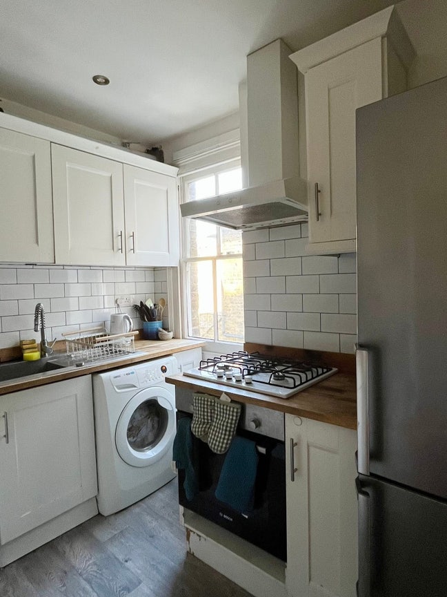 Double room in girls flat in Tooting 🩵 Main Photo