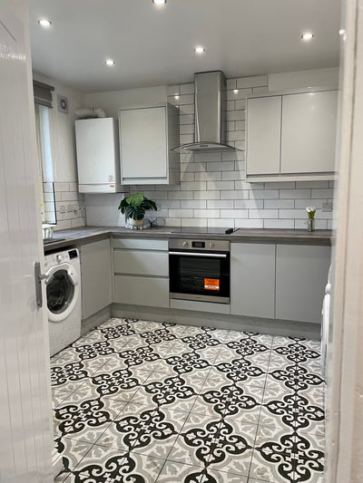 Lovely double room-E14 South Quay DLR-Aug 2026 Main Photo