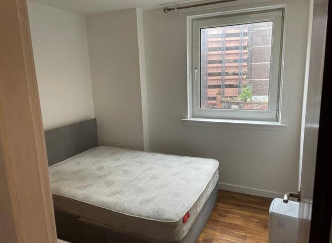 Cozy furnished room in Sauchiehall street Main Photo