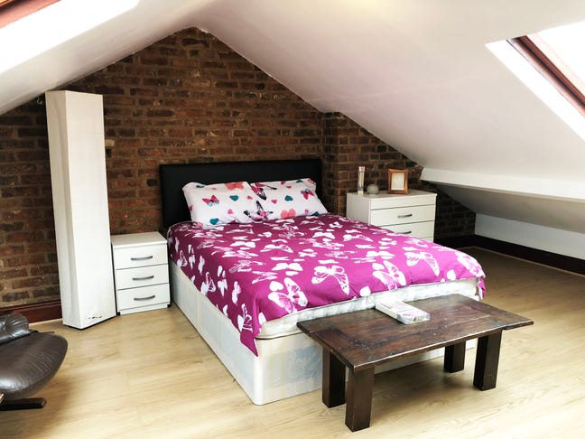 (189GT) Large Loft Room Close to Station  Main Photo