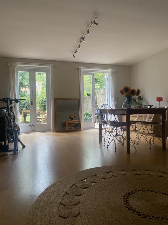 Dbl room & own bathroom in Aberdeen Pk garden flat Main Photo