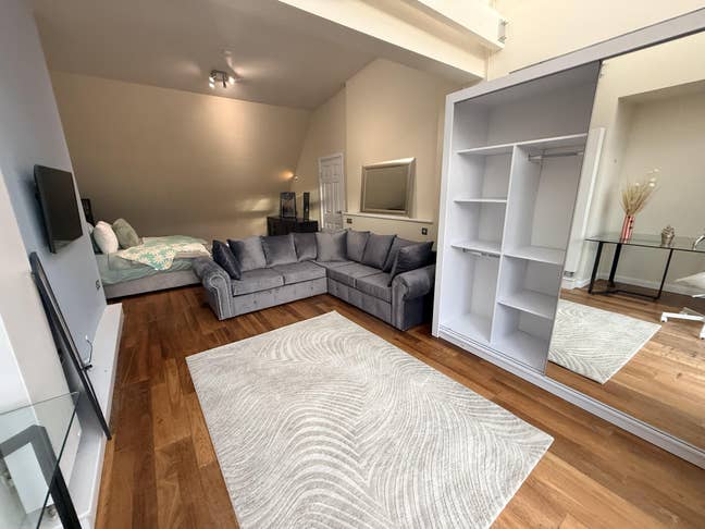 🚨Stunning Fully Refurbished| North Greenwich Main Photo