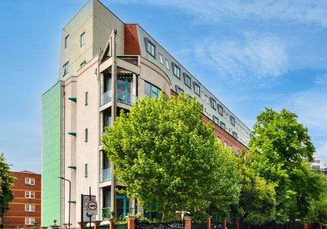 2-Bed Apartment in Kilburn (Zone 2) Main Photo