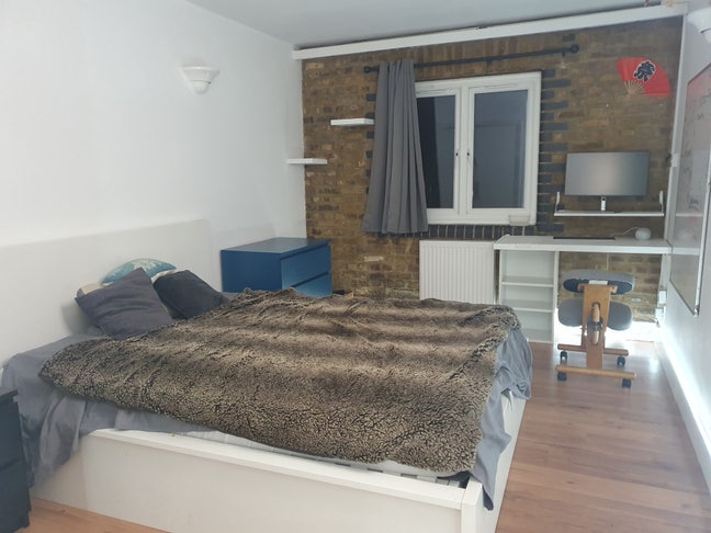 Short Term Let in Camberwell Main Photo
