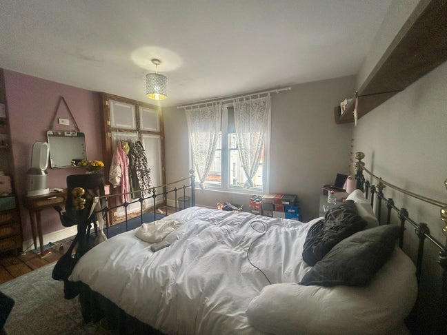 Large Double Room – Redfield BS5 – £800 all in Main Photo