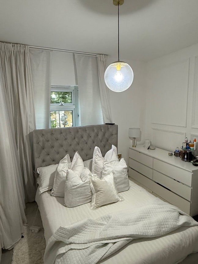 Modern 2 bed flat with garden access Main Photo