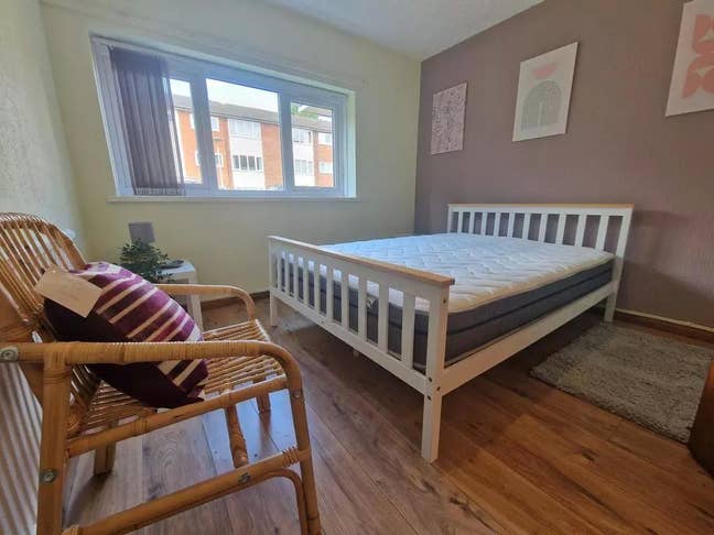 One Bedroom shared accommodation  Main Photo