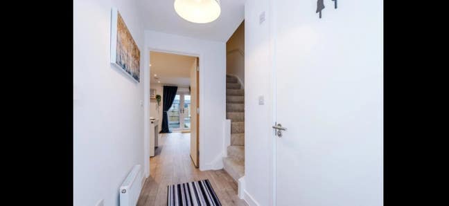 Furnished high end apartment available Main Photo