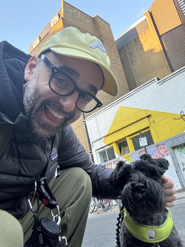 A creative seeking personal grow.. ok, a room Main Photo