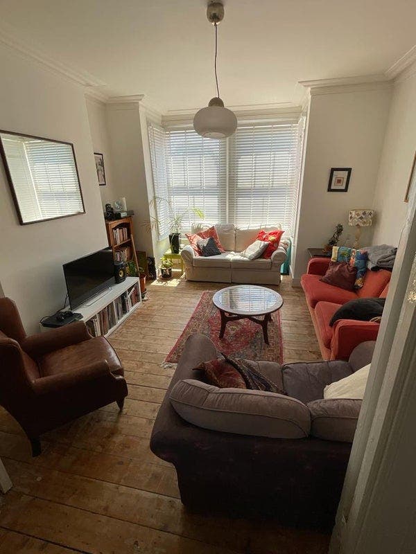 Room available in large friendly house in Peckham Main Photo