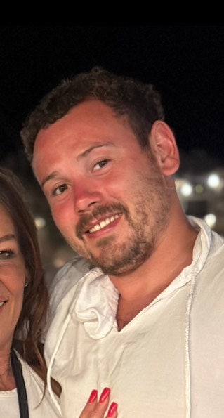 Looking for a room Main Photo