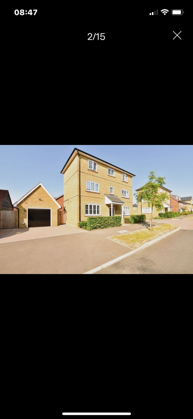 Large King Size En-Suite  Main Photo