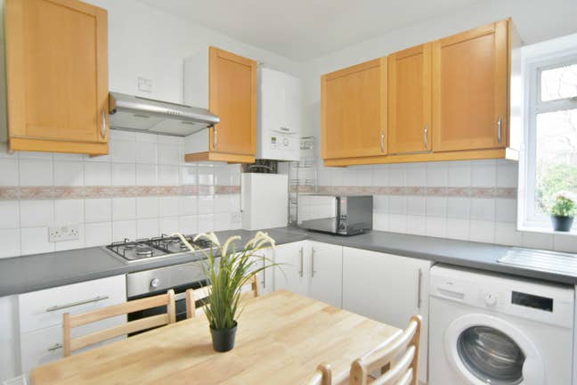 Large double at Nine Elms, 3 bed flat Main Photo