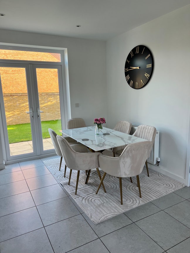 Large King Size En-Suite  Main Photo