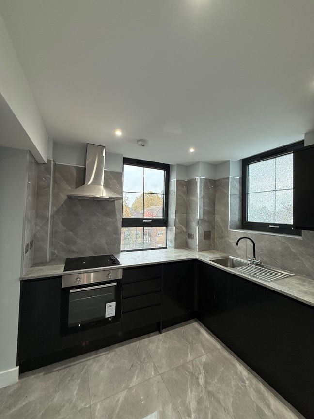 BRAND NEW Selection of modern 3 bedroom apartments Main Photo