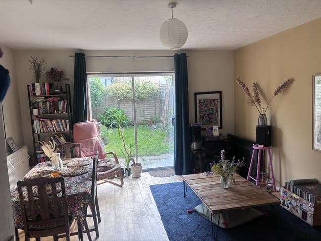 Two bed terrace house next to Victoria Park Main Photo