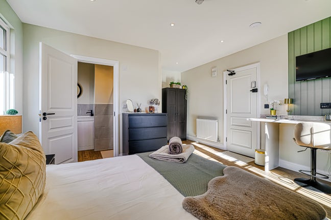 Brand New Fully Furnished Luxury Double Room Main Photo