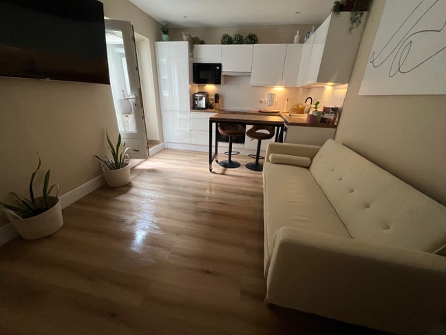 En suit room to rent  Main Photo