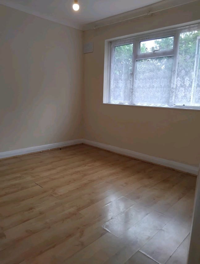 Double Room in Wokingham Town  Main Photo