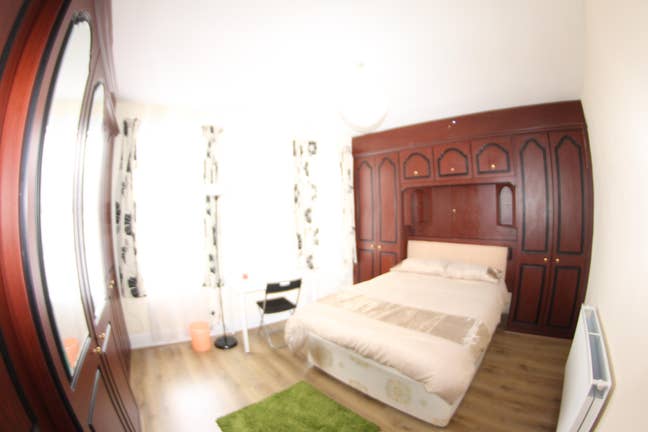 🏠   Refurbished Rooms to Let – Forest Gate E7 Main Photo