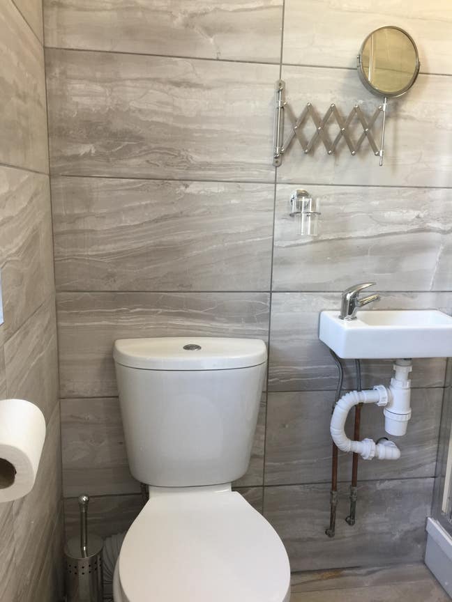 Couples Welcome - Double room! Main Photo