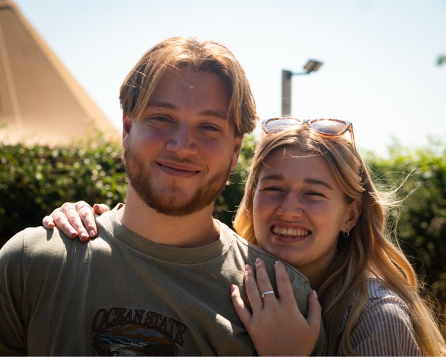 Friendly couple looking for house share Main Photo