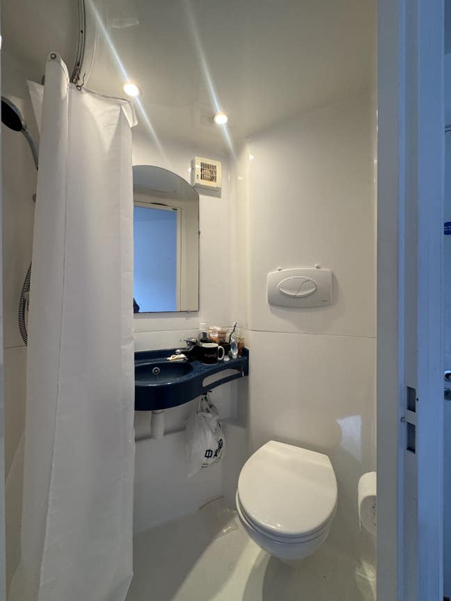 Tenancy take over  Main Photo