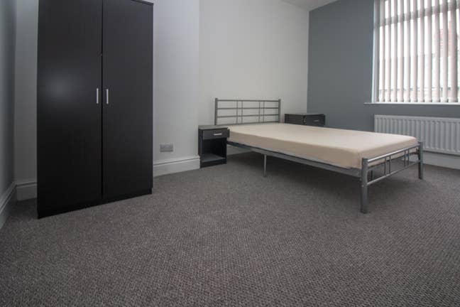 1 Double Room in L6 Area! Ready 10/12/2025! Main Photo