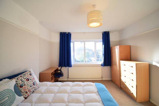 Double spacious in Fully Furnished  Main Photo