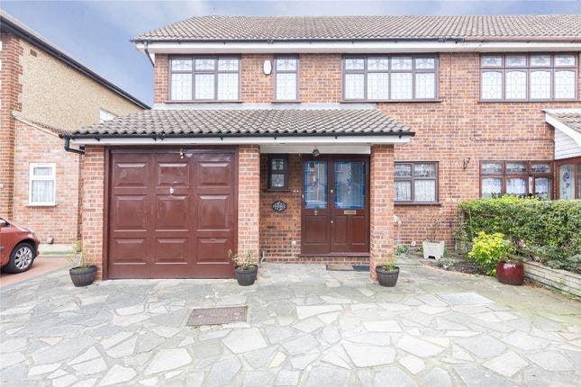 4 bed semi-detached house to rent Rosedale Road Main Photo