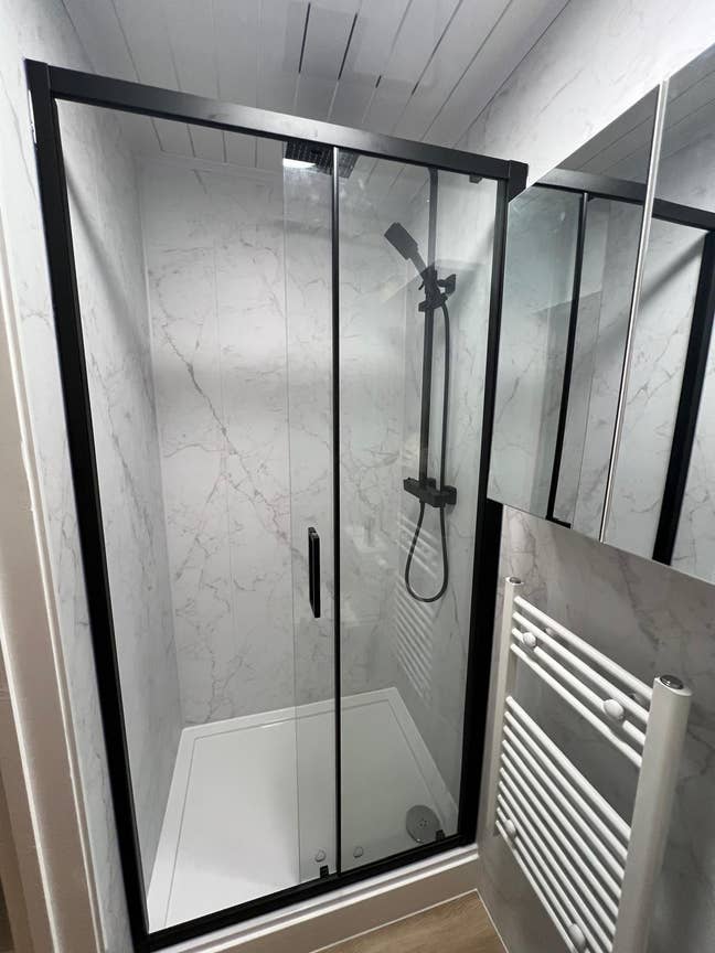 Brand New Renovated, En-suite, City Centre Home Main Photo