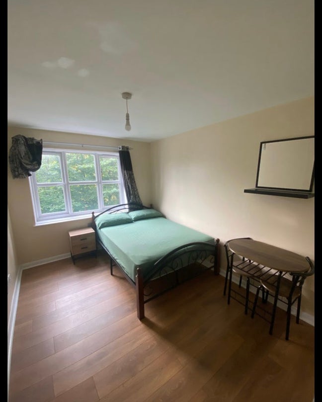 Double Room Available  Main Photo