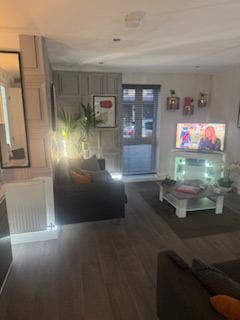 Spacious Furnished 2-Bed Flat, Bishops Stortford  Main Photo