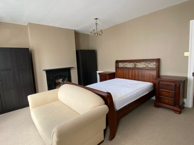 Triple Size  Room Main Photo