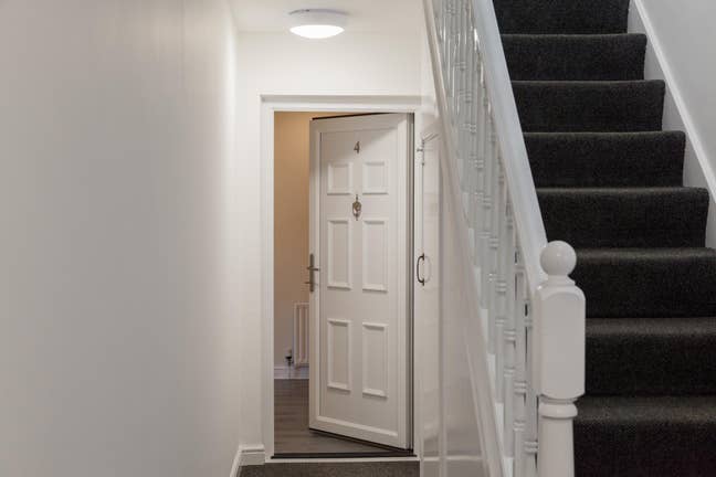 2 Bedroom Apartment/Bills Included/Free Parking/ Main Photo