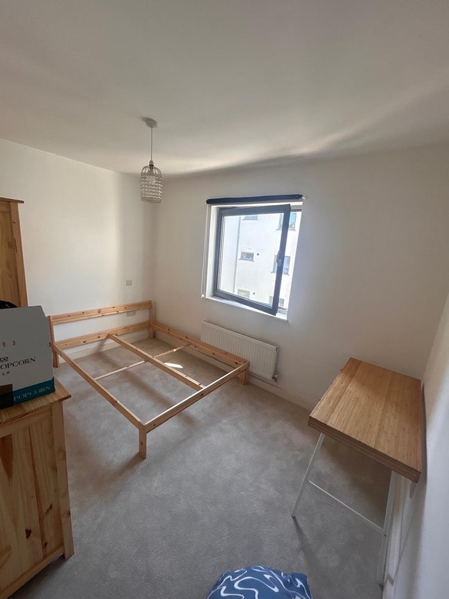 Modern Flat with Balcony - Double Room Available  Main Photo