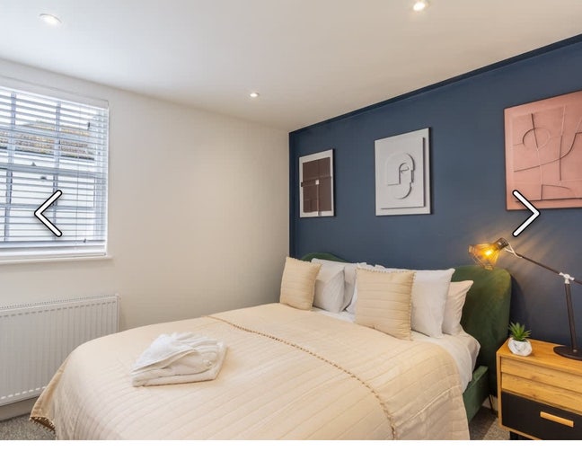 Large one bed flat Nr the level  Main Photo