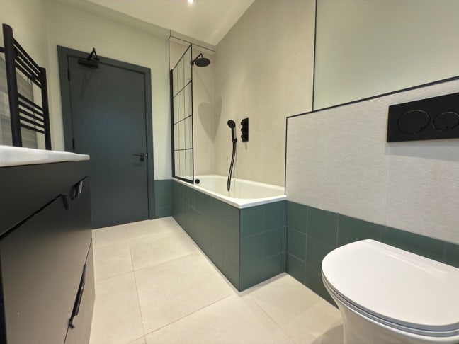 ⚡Weekly Offer! Renovated Room Brick Lane⚡ Main Photo