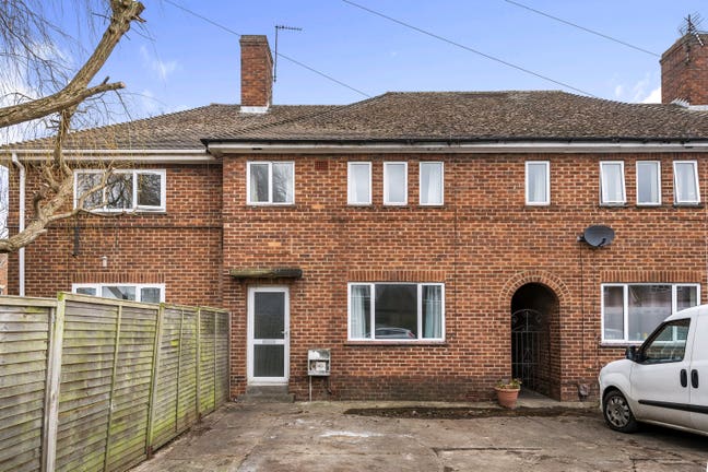 Double room off Cowley road in HMO Main Photo