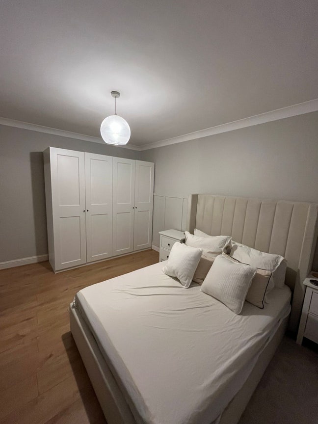 Spacious & cosy double room to rent Orpington BR5 Main Photo