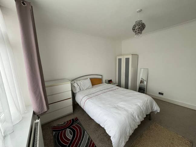 Large double room  Main Photo