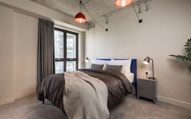 Female Flatmate required- Lovely 2-Bed, 2-Bath Apt Main Photo