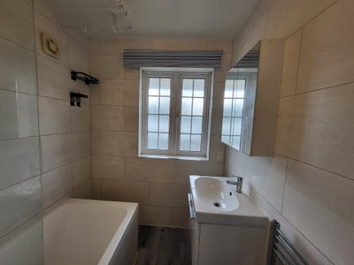 Double Room to Let In a Lovely House - Edgware Main Photo