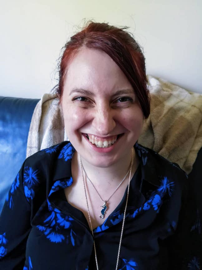 Queer flatmate + cat seeking cozy double room Main Photo