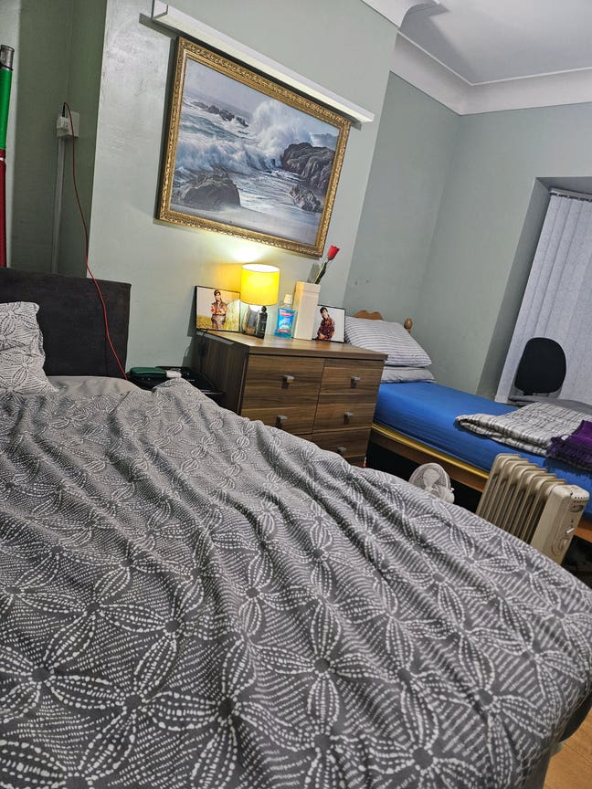 2 Rooms available  Main Photo