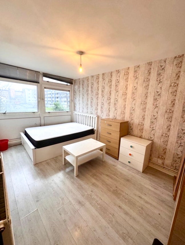 2 Double Room in Great Location+All Bill Includes Main Photo