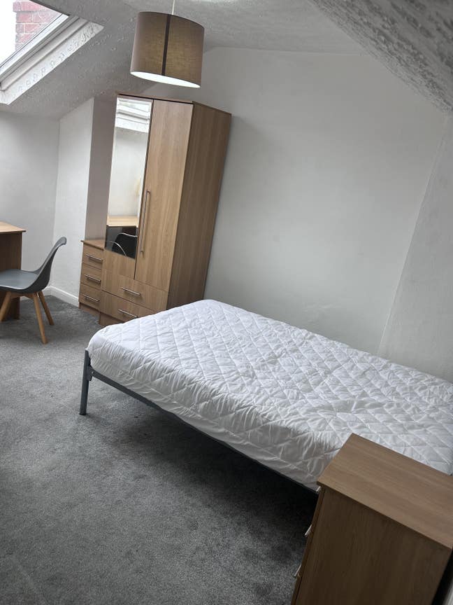 Double bedroom for rent  Main Photo