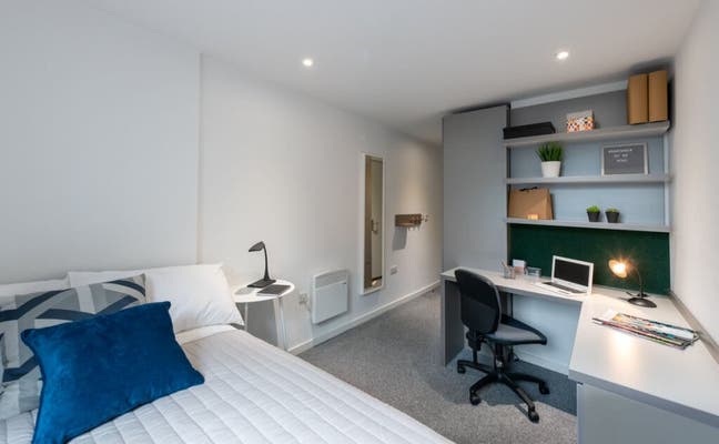 En-Suite Room Available! Newcastle City Centre  Main Photo