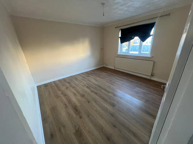 3 Bed Room Available NOW Main Photo