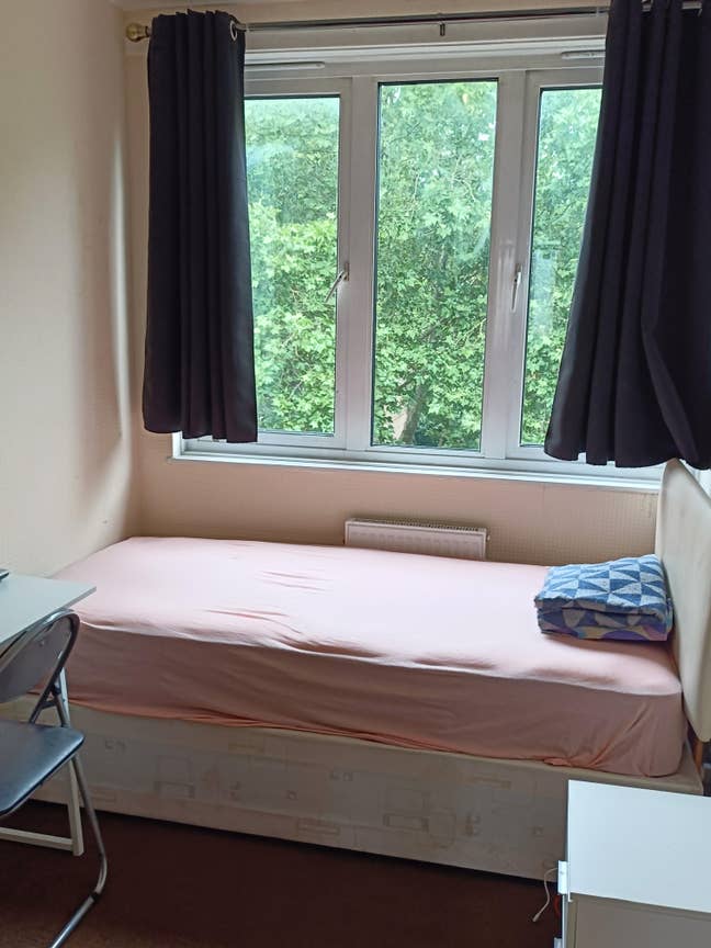 Single room available near Battersea Power Station Main Photo